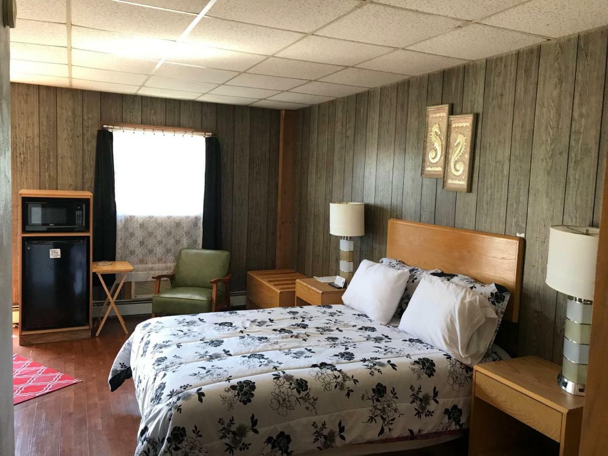 Pittsfield Motor Inn Exterior foto